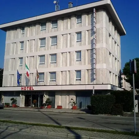 President Venezia Hotel 4*